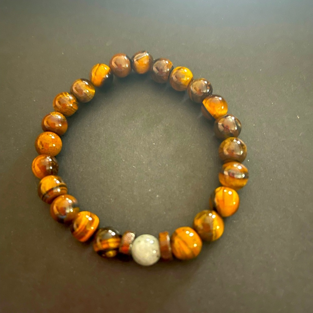 Tiger eye with grey agate stone